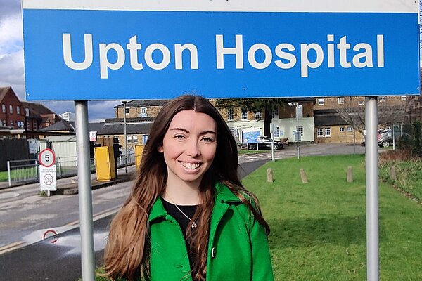 Chelsea Whyte, Slough Parliamentary Candidate outside Upton Hospital