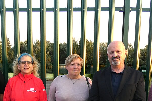 Jen Simpson, Bridge Orr & Cllr Frank O'Kelly working with others to lead the peition against the Tories unwanted fence round the car park used by FC Cippenham  